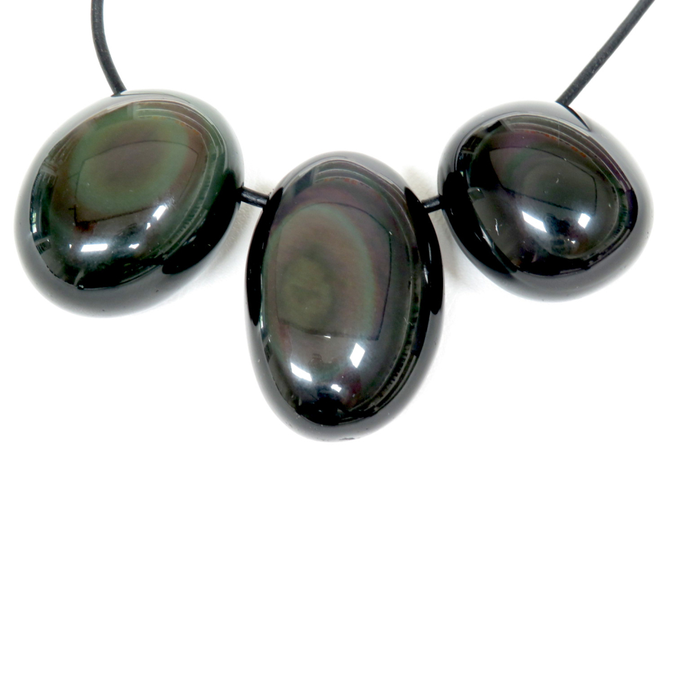 Obsidian (Regenbogenobsidian) gebohrt